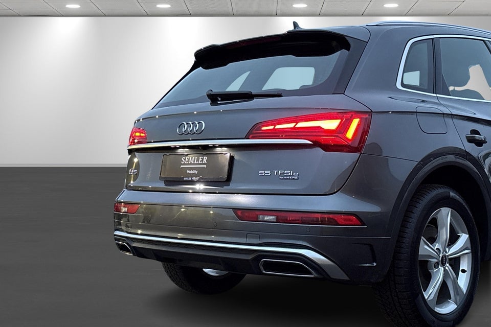Audi Q5 55 TFSi e S-line quattro S-tr. 5d