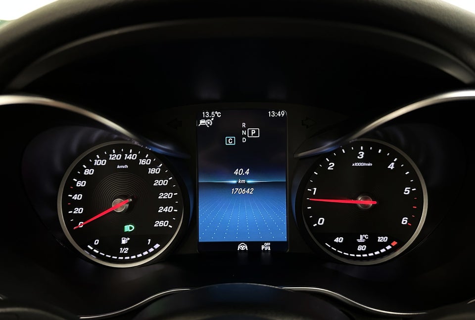 Mercedes C220 d 2,0 Advantage stc. aut. 5d