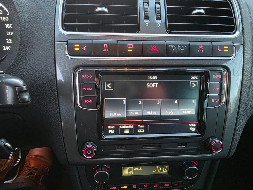 VW Polo 1,6 TDi 90 Comfortline BMT 5d