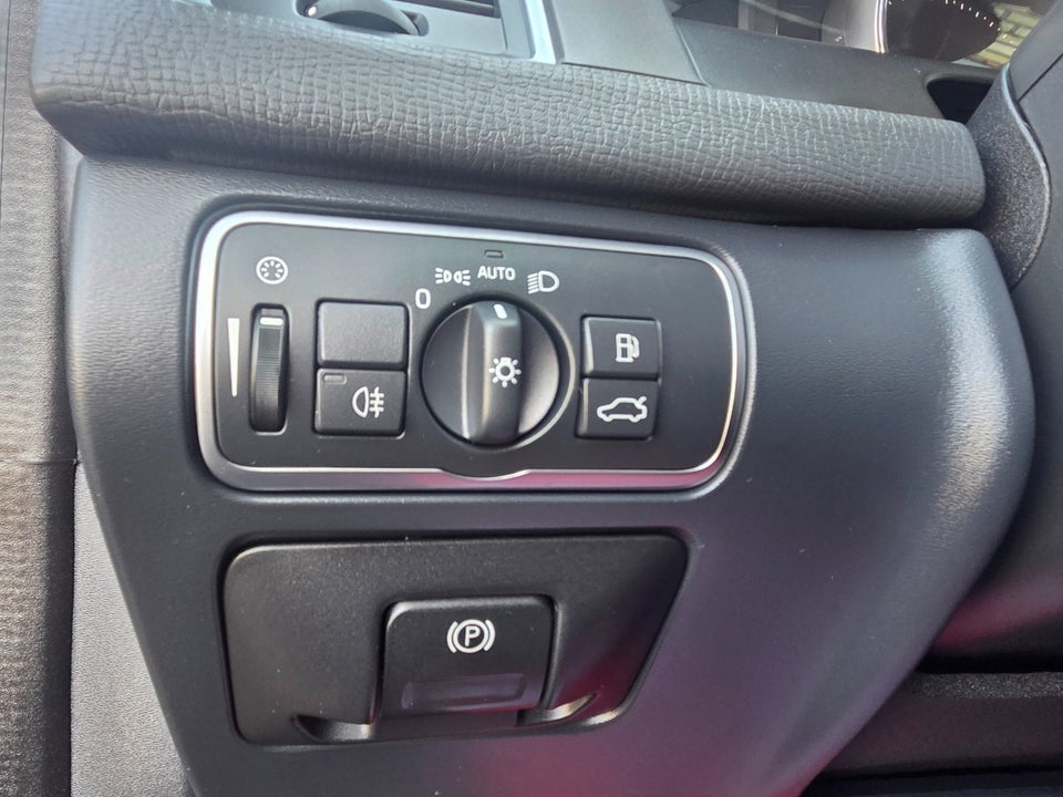Volvo XC60 2,0 D4 190 Momentum 5d