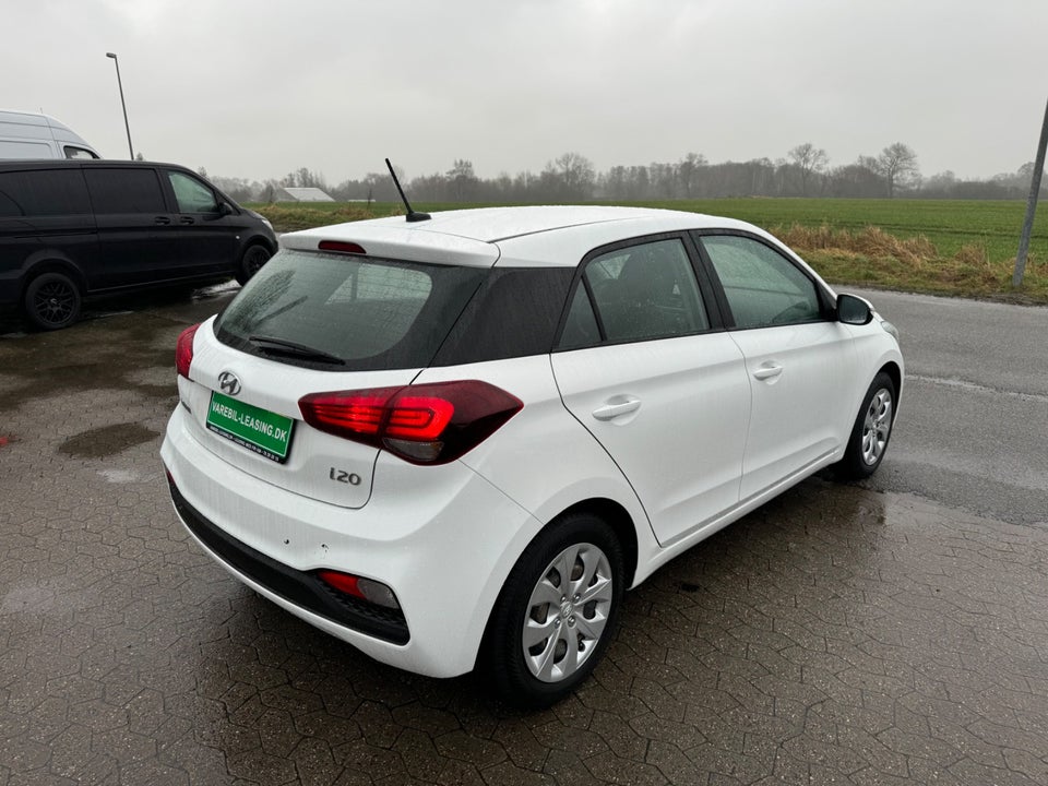 Hyundai i20 1,25 Life Van 5d