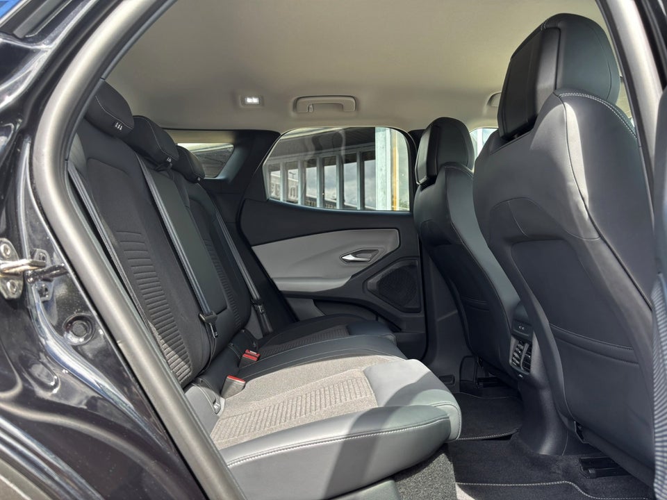 Ford Explorer 77 Select Extended Range 5d