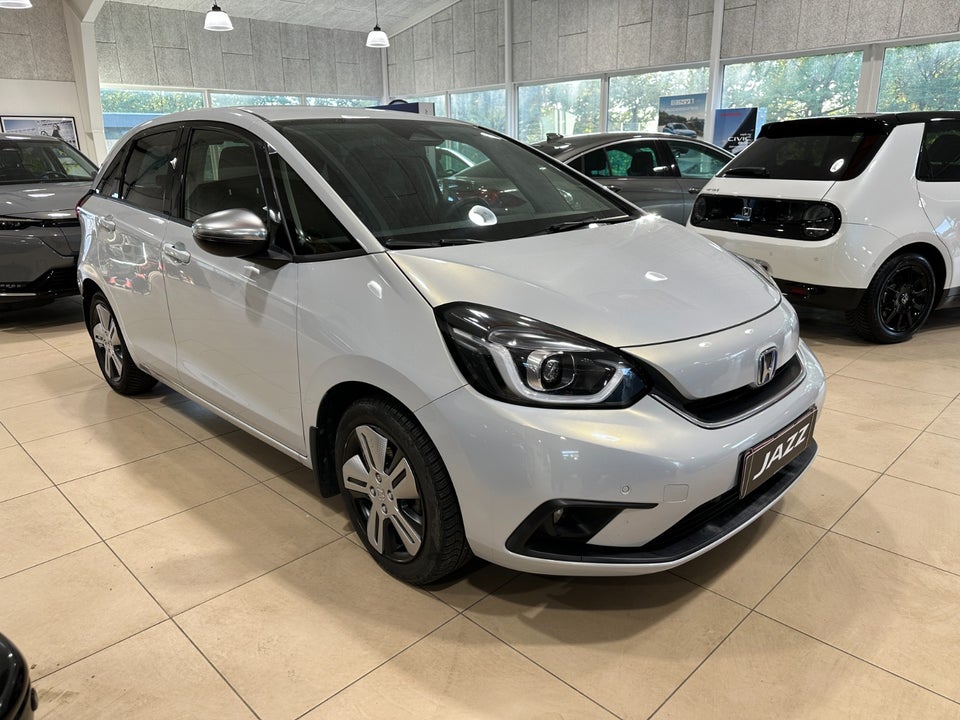 Honda Jazz 1,5 i-MMD Executive eCVT 5d