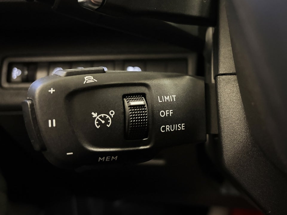 Peugeot 3008 1,6 Hybrid Allure EAT8 5d