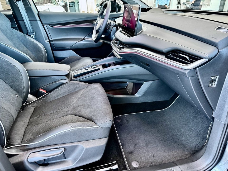 Skoda Enyaq 85x iV Sportline Advanced 5d