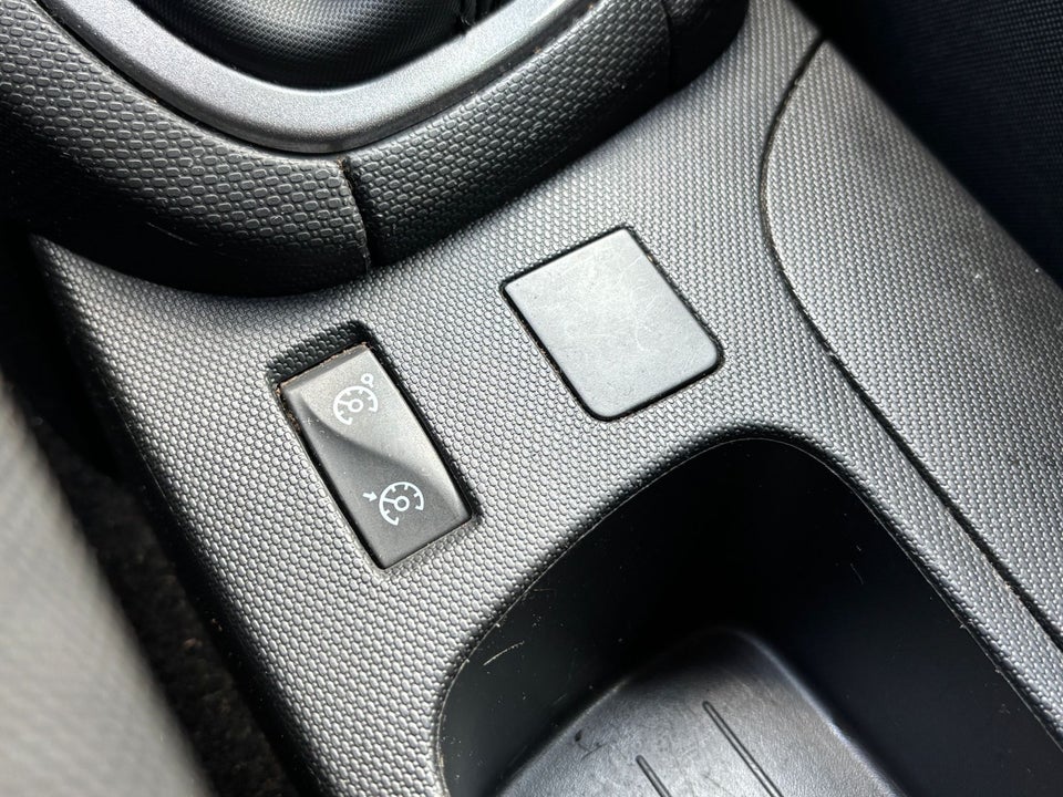 Renault Clio IV 0,9 TCe 90 Formula Edition Sport Tourer 5d