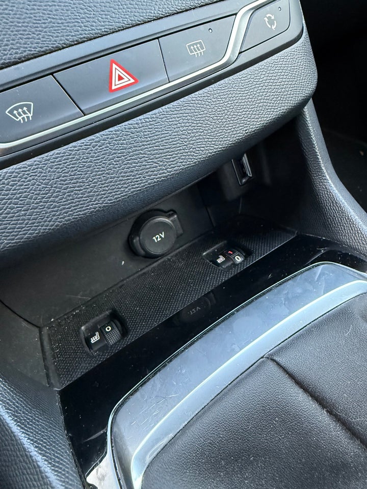 Peugeot 308 1,5 BlueHDi 130 Style 5d