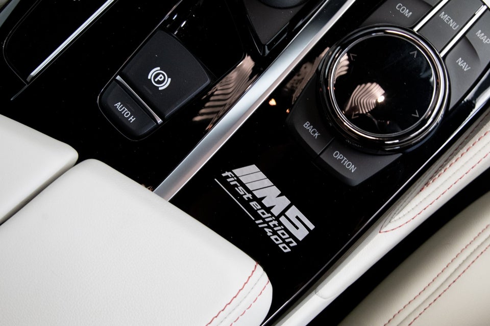 BMW M5 4,4 First Edition aut. 4d