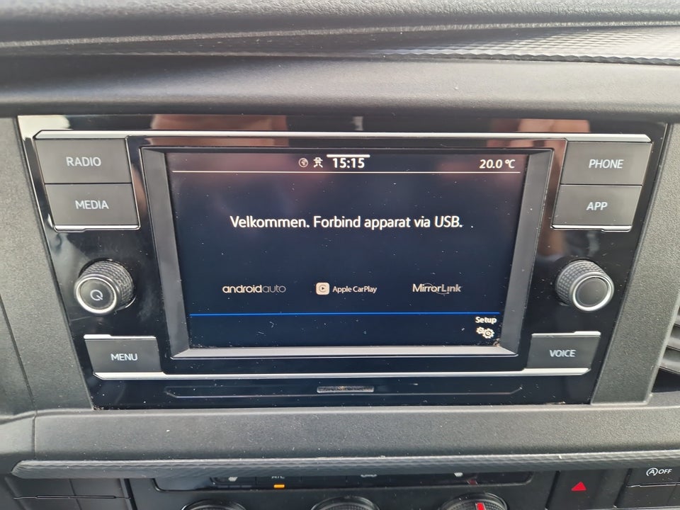 VW Transporter 2,0 TDi 110 Kassevogn lang