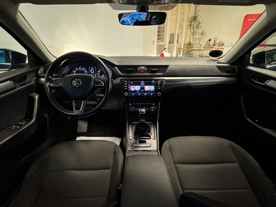 Skoda Superb 1,4 TSi 150 Active Combi 5d