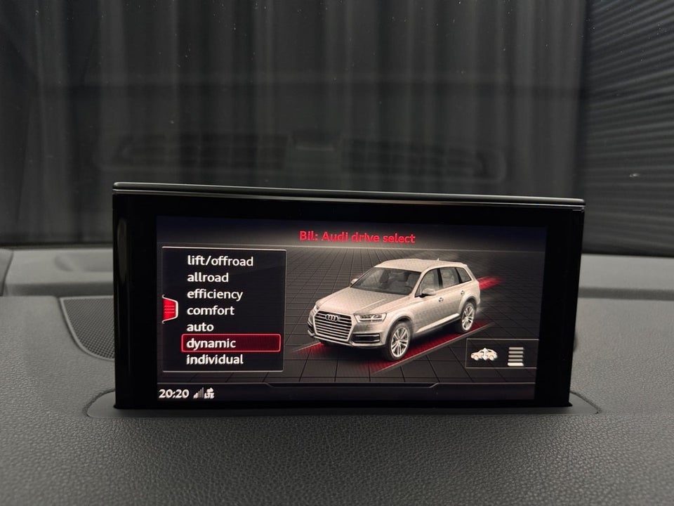 Audi Q7 3,0 TDi 272 S-line quattro Tiptr. 7prs 5d