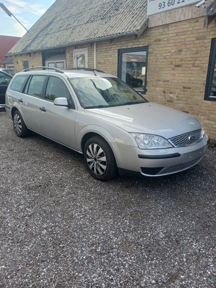 Ford Mondeo 1,8 110 Ambiente stc. 5d