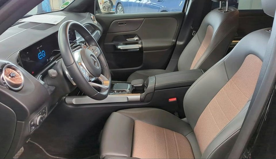 Mercedes EQB250+ 5d