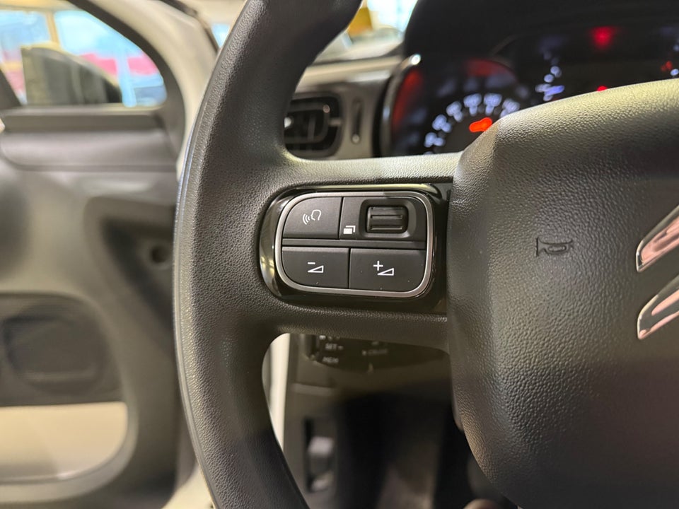 Citroën C3 1,2 PureTech 83 Shine 5d