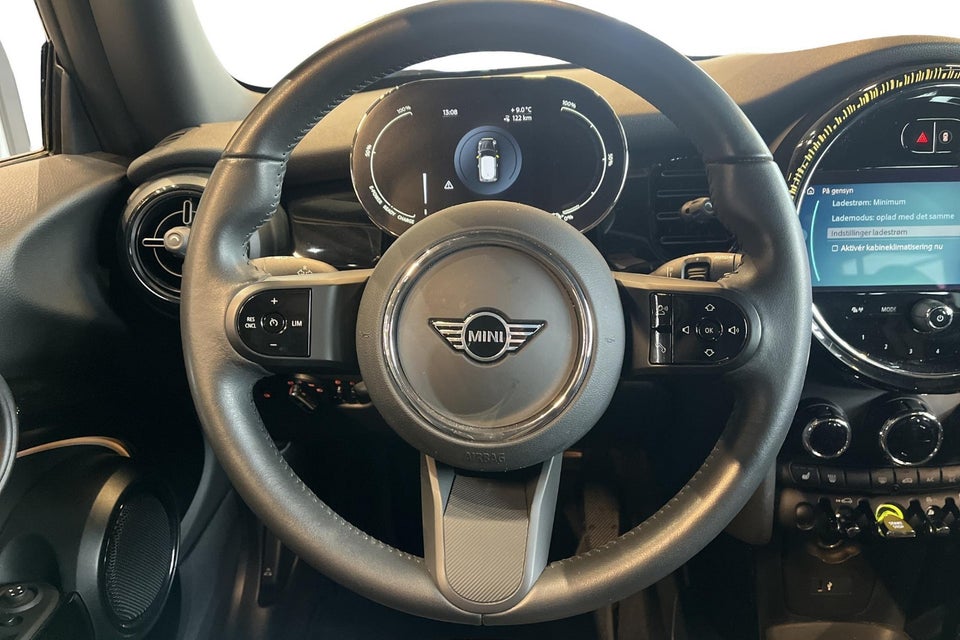 MINI Cooper SE Classic Trim 3d