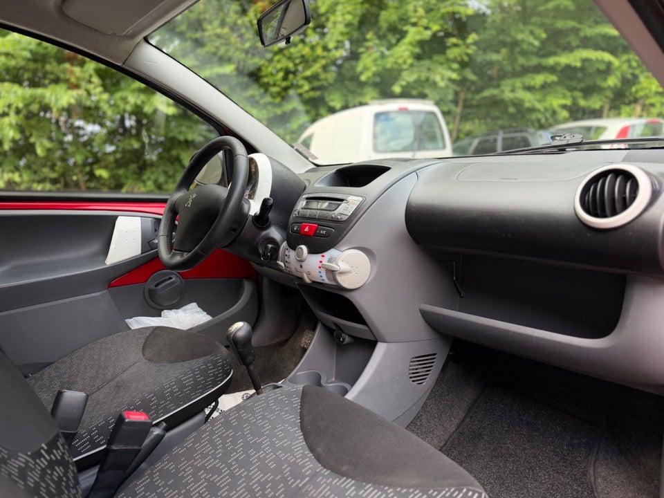 Peugeot 107 1,0 Active 5d