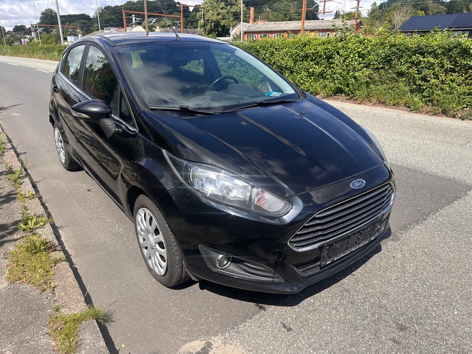 Ford Fiesta 1,0 SCTi 100 Titanium aut. 5d