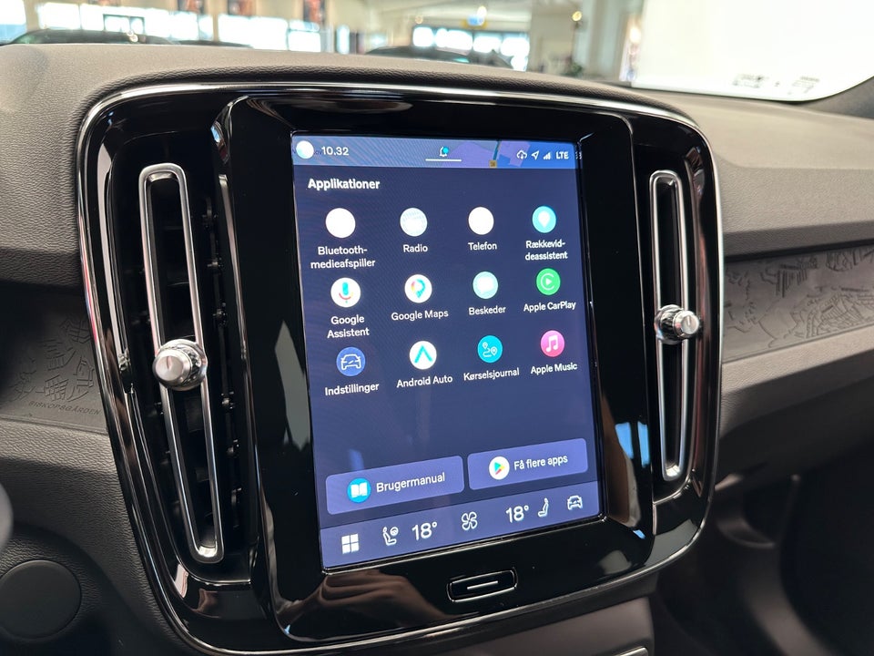 Volvo XC40 ReCharge Start 5d
