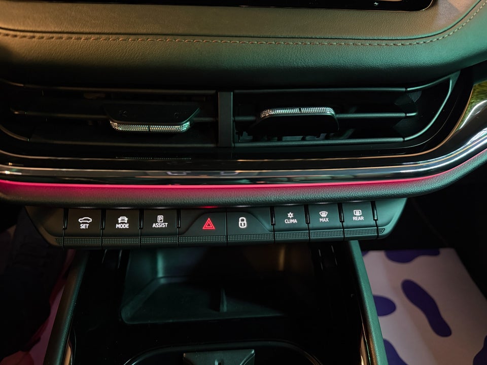 Skoda Enyaq 80 iV Suite 5d