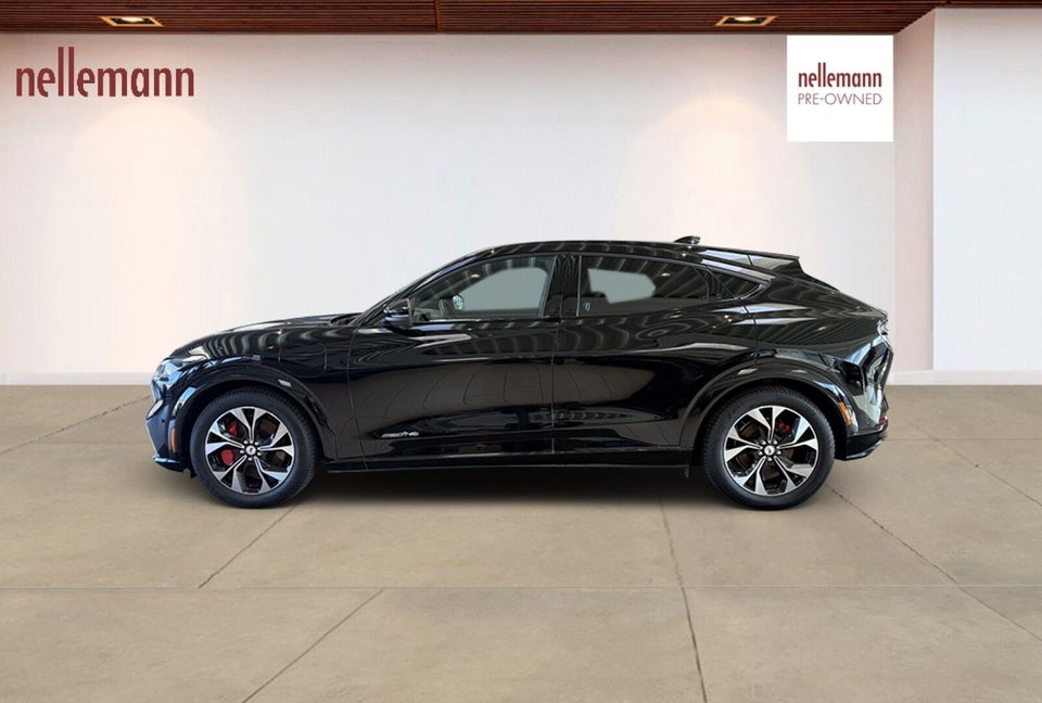 Ford Mustang Mach-E 70 Premium Standard Range AWD 5d