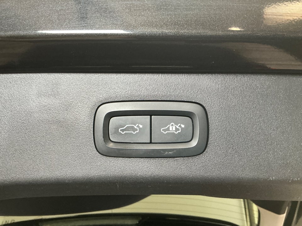 Lynk & Co 01 1,5 PHEV 5d