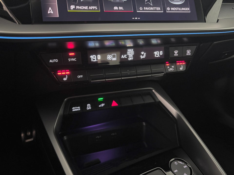 Audi A3 40 TFSi e S-line Sportback S-tr. 5d