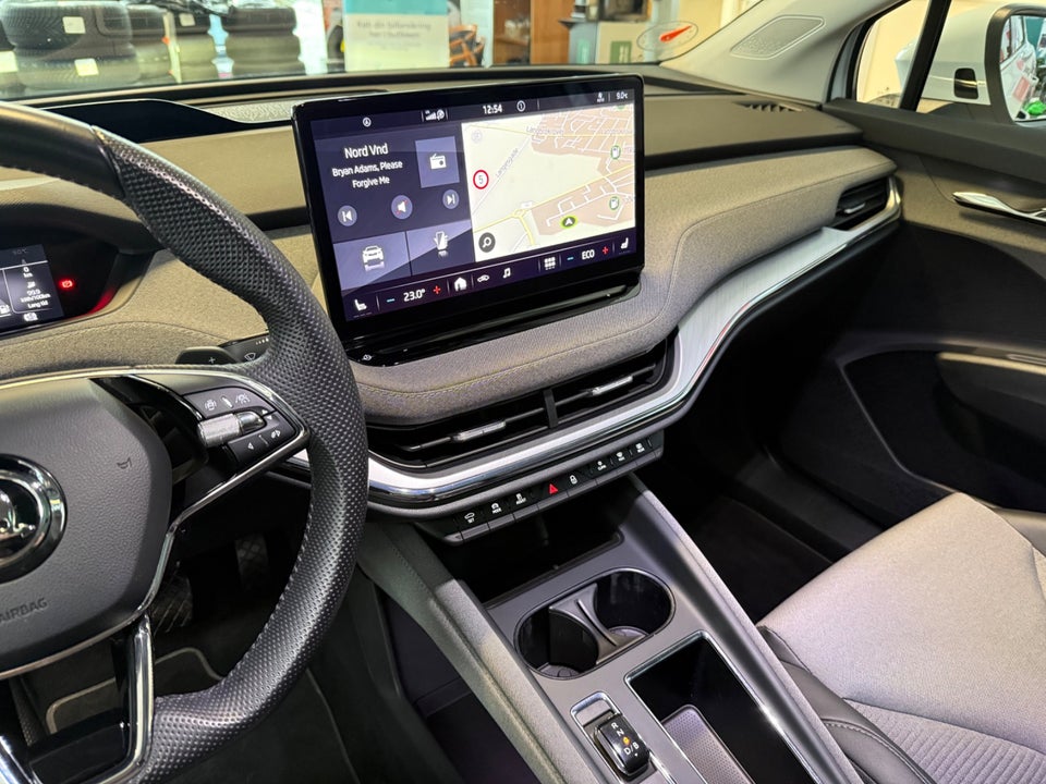 Skoda Enyaq 80 iV Loft 5d