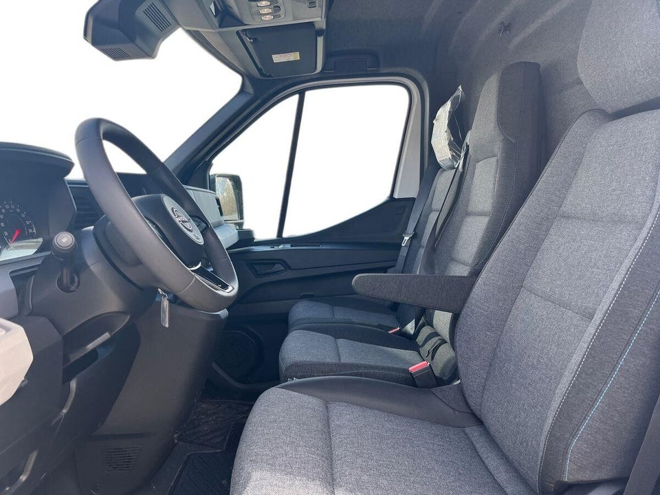 Nissan Interstar 2,3 dCi 150 L2H2 Tekna Van