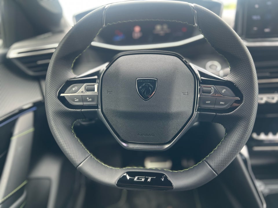 Peugeot e-208 54 GT 5d