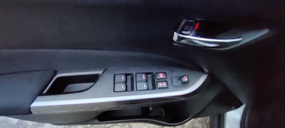 Suzuki Vitara 1,4 mHybrid Active 5d