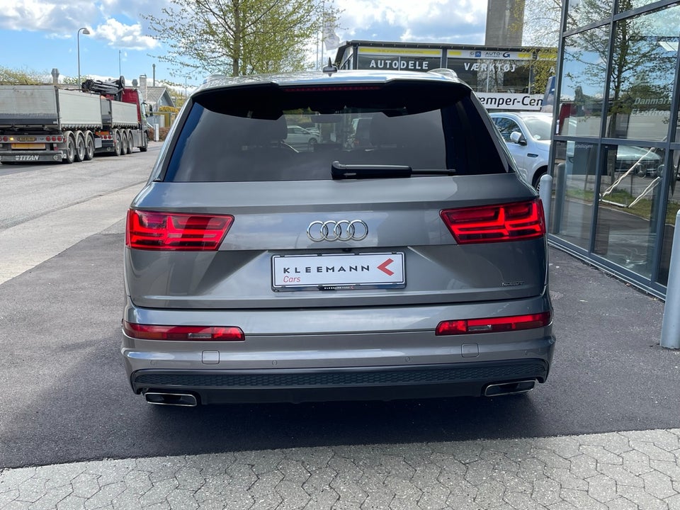 Audi Q7 3,0 TDi 272 quattro Tiptr. 5d