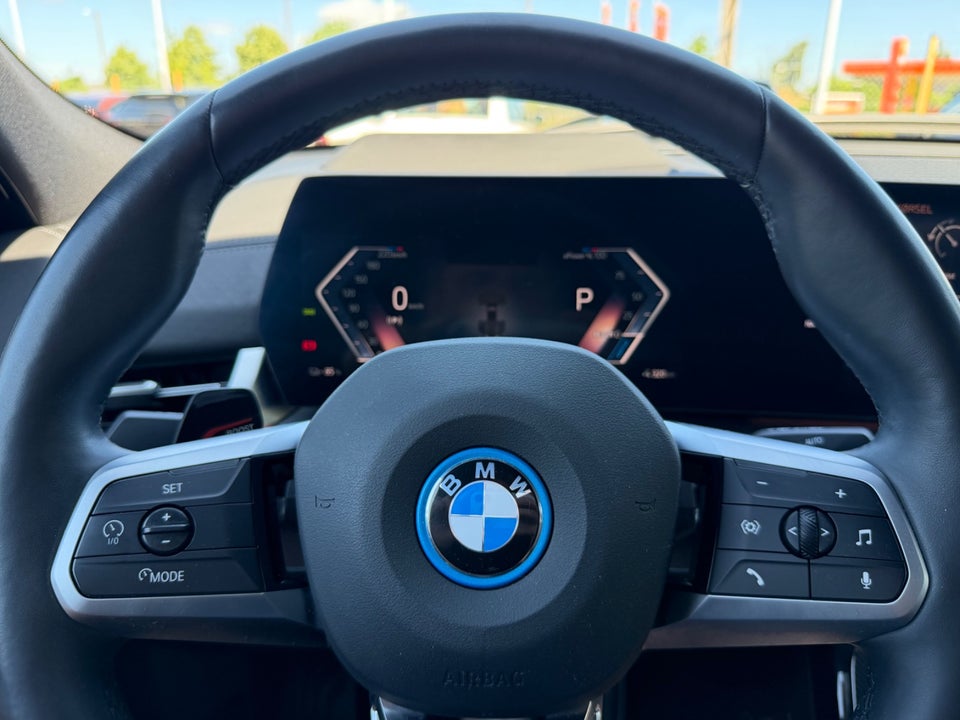BMW iX2 eDrive20 Fully Charged M-Sport 5d