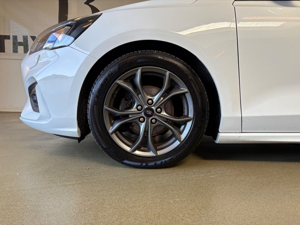Ford Focus 1,0 EcoBoost ST-Line 5d