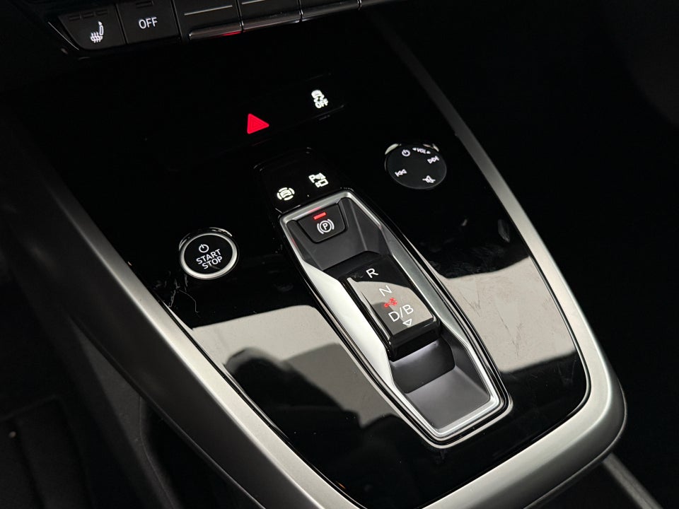 Audi Q4 e-tron 40 Advanced 5d