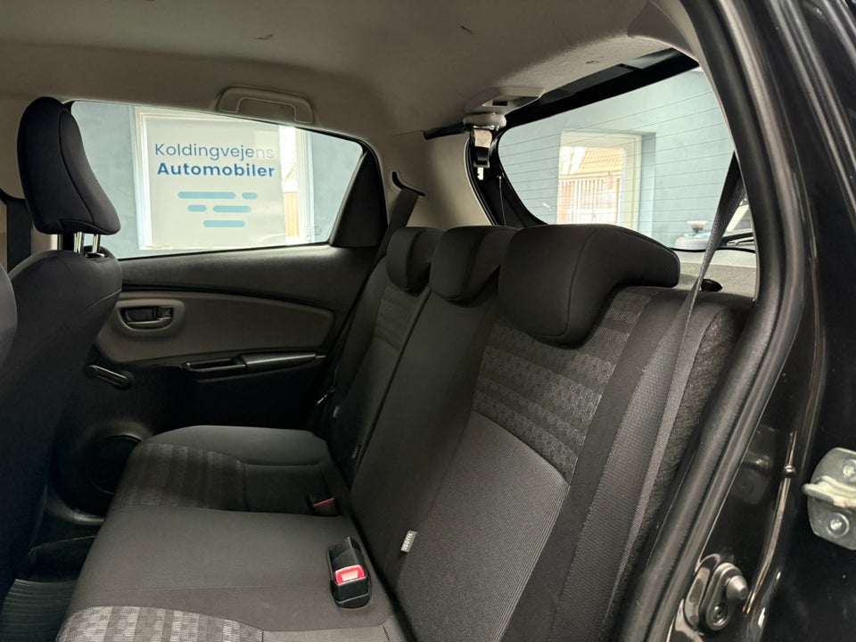 Toyota Yaris 1,0 VVT-i T2 Komfort 5d