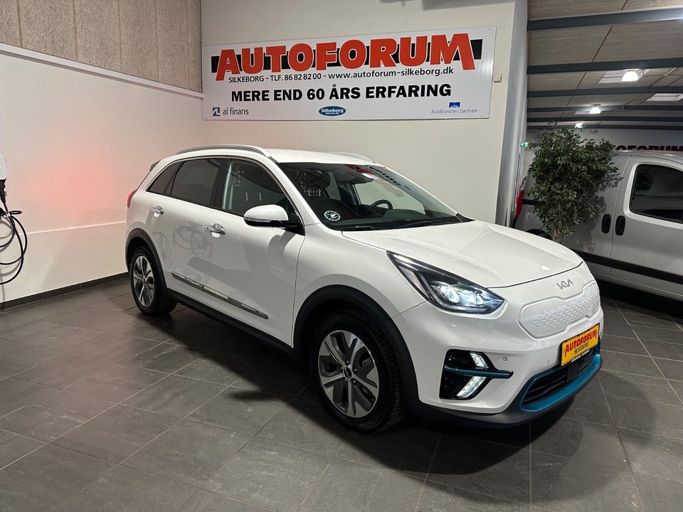 Kia e-Niro 64 Advance Van 5d