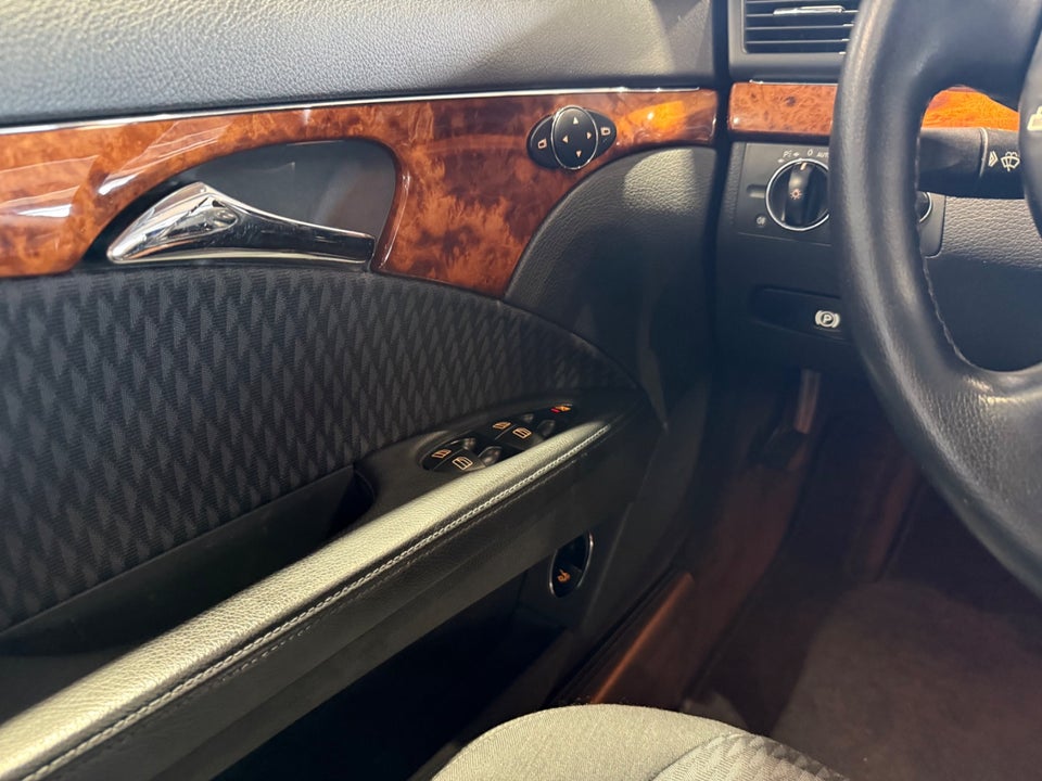 Mercedes E240 2,6 Elegance aut. 4d