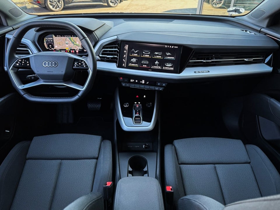 Audi Q4 e-tron 45 Progress 5d