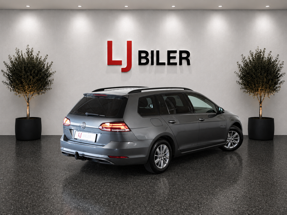 VW Golf VII 1,6 TDi 115 Comfortline Variant DSG 5d