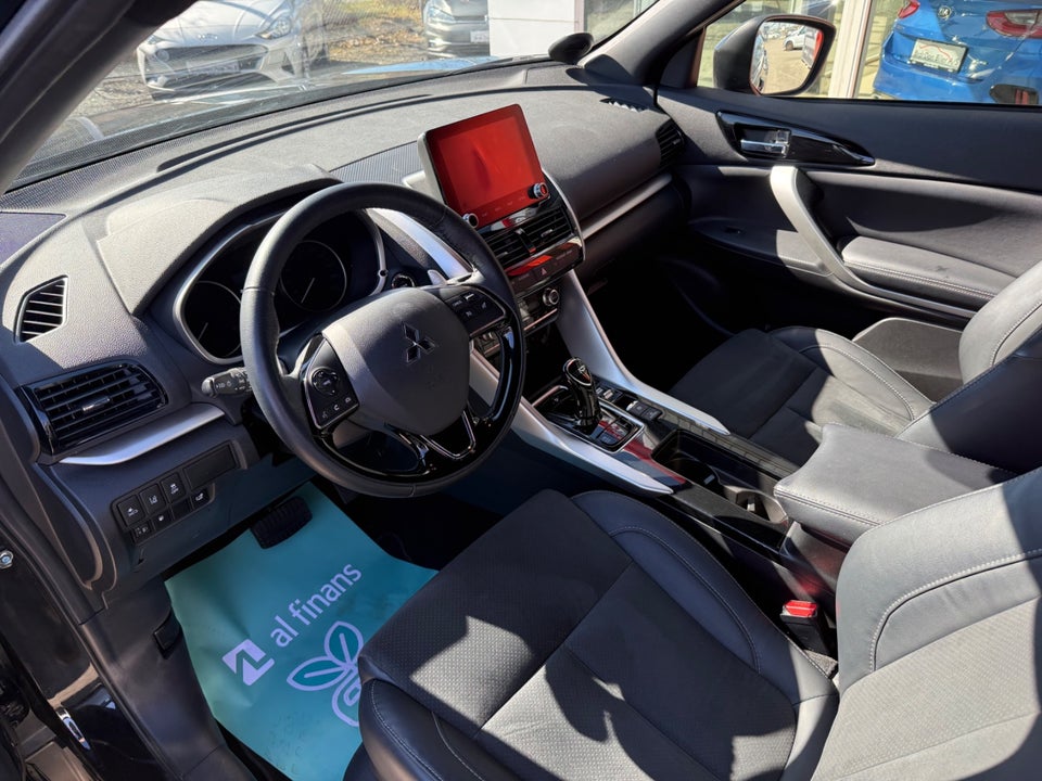 Mitsubishi Eclipse Cross 2,4 PHEV Intense CVT 4WD 5d