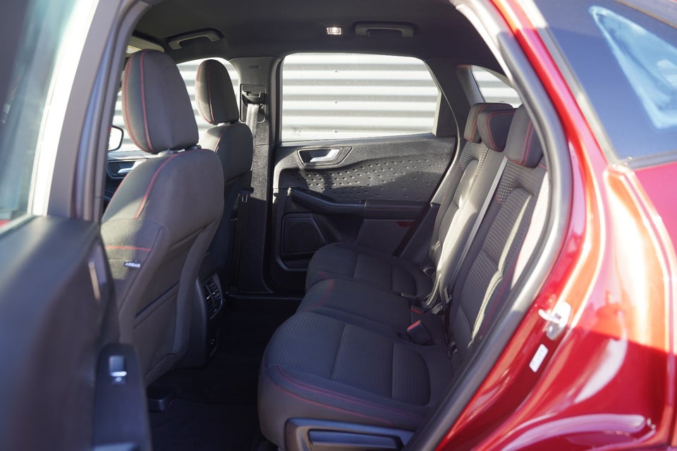 Ford Kuga 2,5 PHEV ST-Line CVT 5d