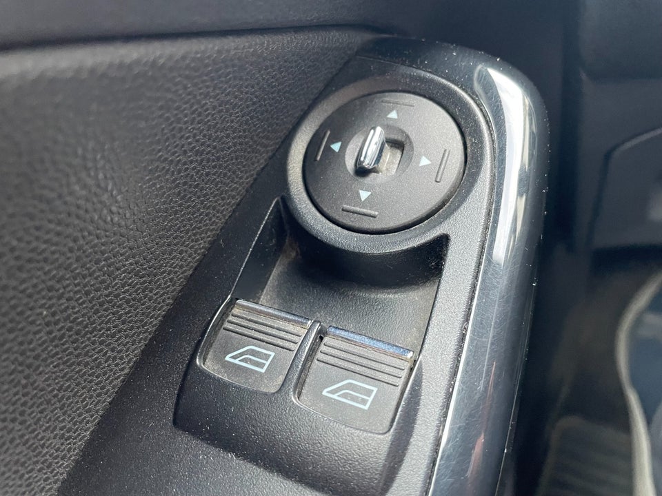 Ford Fiesta 1,0 SCTi 100 Titanium 5d