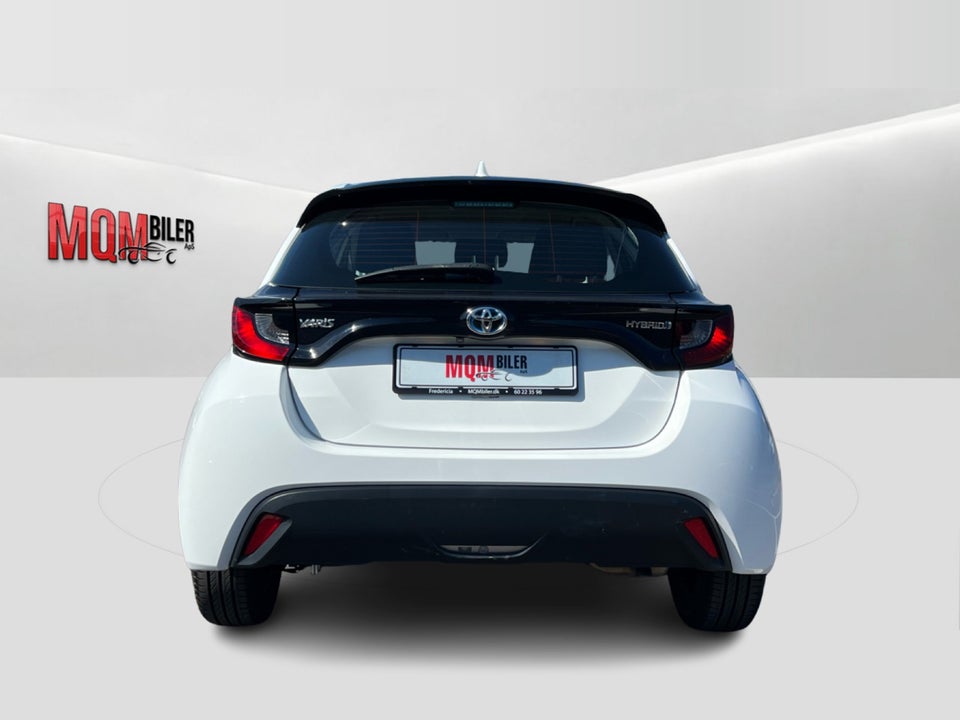 Toyota Yaris 1,5 Hybrid Essential e-CVT 5d