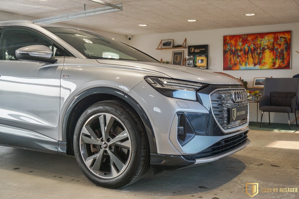 Audi Q4 e-tron 40 S-line 5d