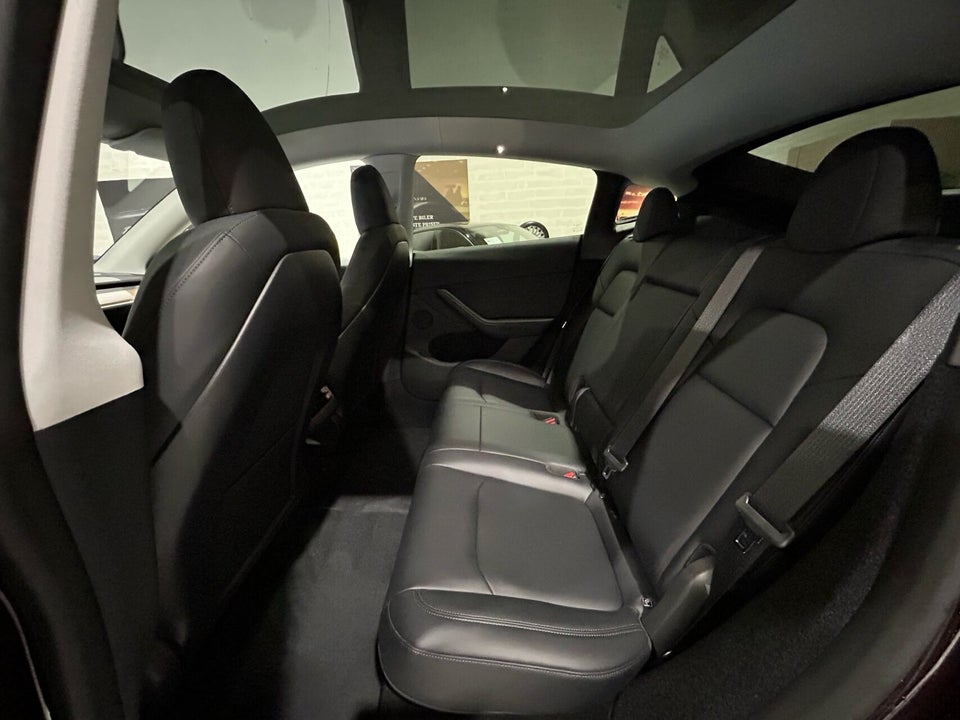 Tesla Model Y RWD 5d