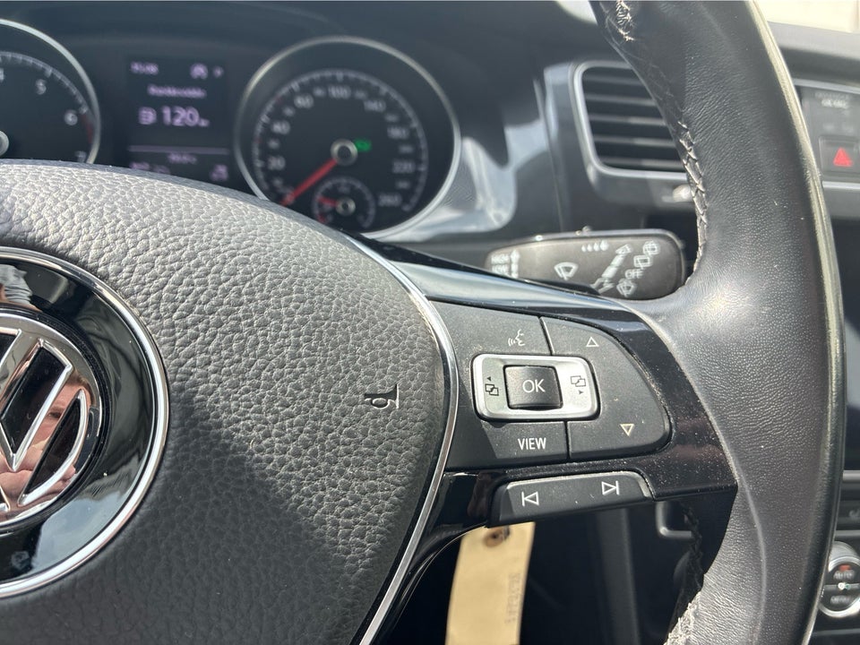 VW Golf VII 1,5 TSi 130 Comfortline Variant DSG 5d