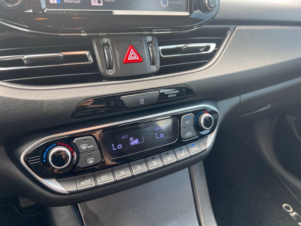 Hyundai i30 1,0 T-GDi Essential stc. 5d
