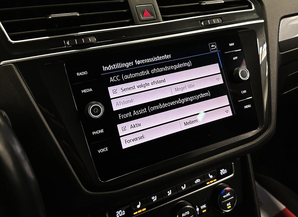 VW Tiguan 1,4 TSi 150 R-line DSG 4Motion 5d