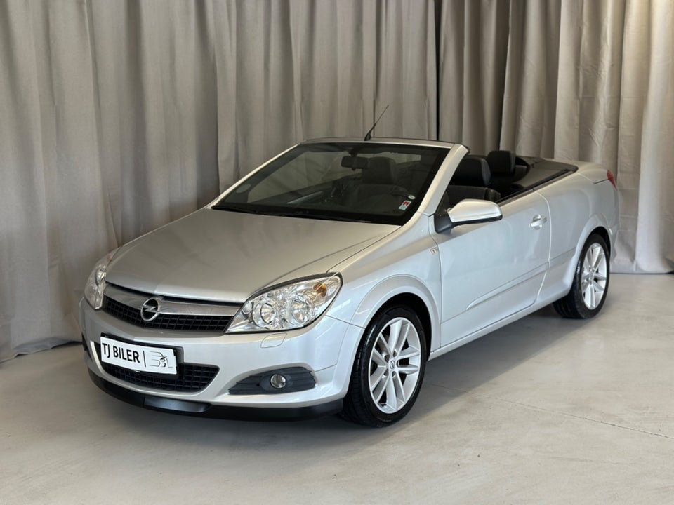 Opel Astra 1,8 16V Cosmo TwinTop 2d
