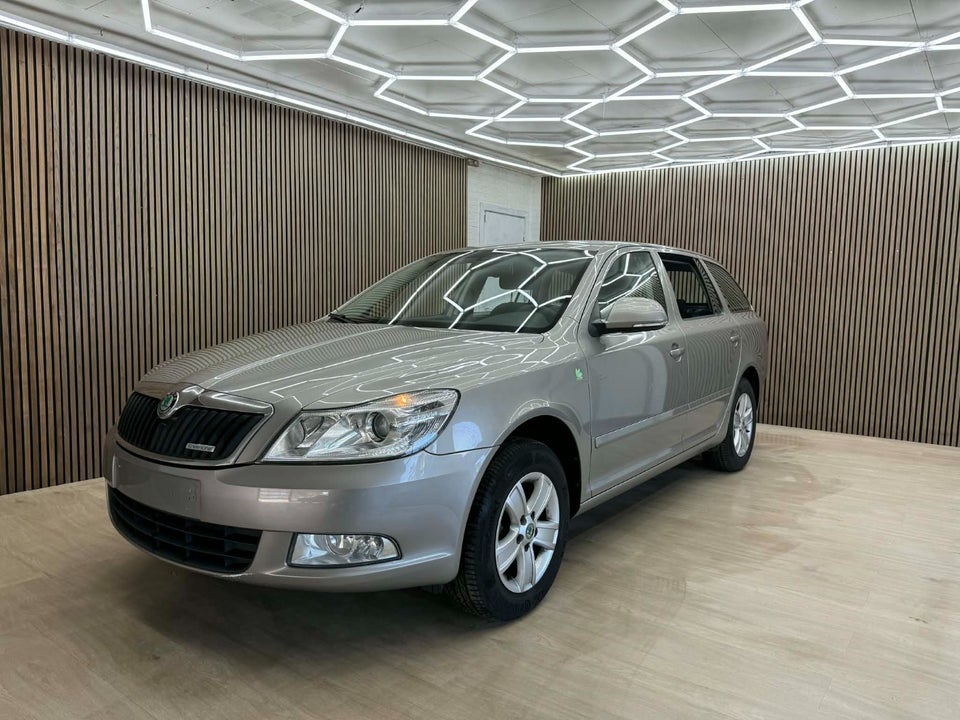 Skoda Octavia 1,6 TDi 105 GreenLine Combi 5d